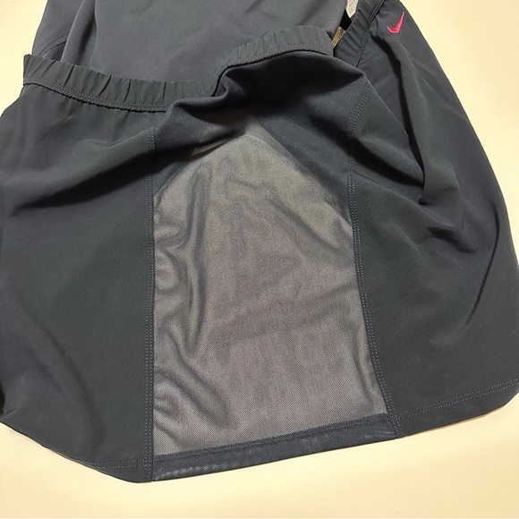 Nike NWT Vintage Tennis Skirt Dri-Fit Navy With Pink Swoosh SZ L - Picture 8 of 9